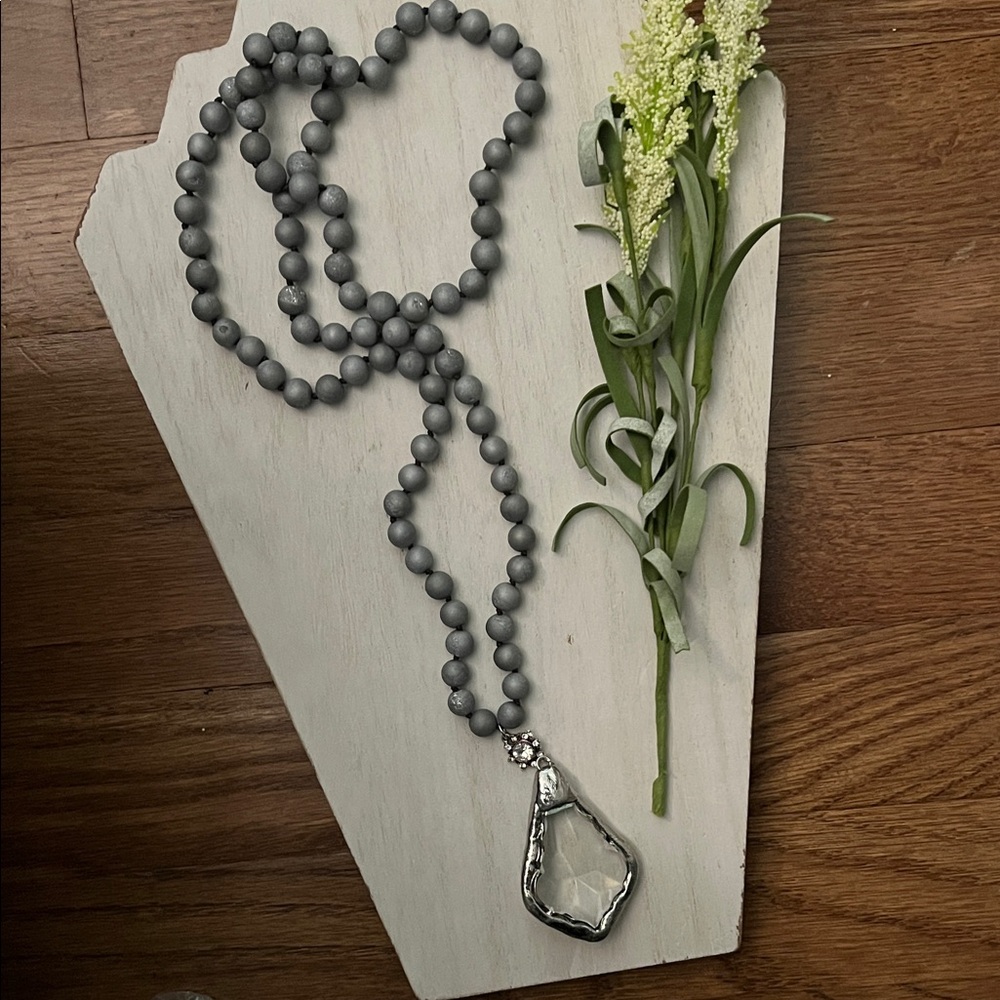 Oak & Ivy beaded necklace with crystal like charm  32”